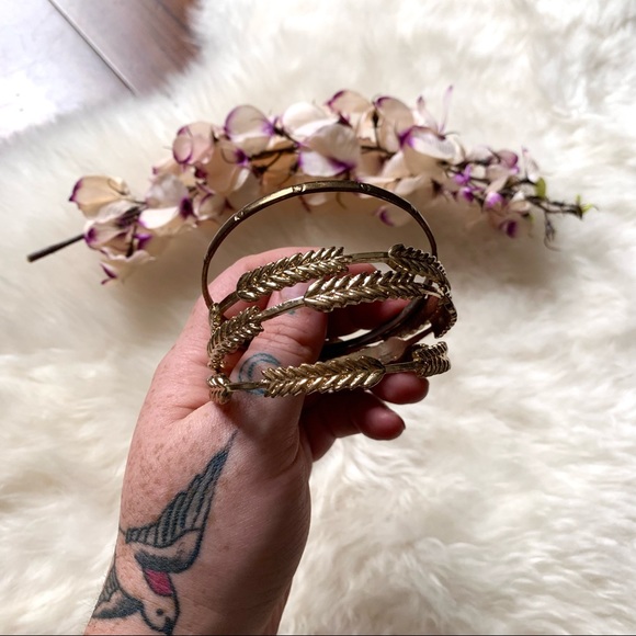 Gold Arrow Bangle Set (4) - Picture 2 of 7